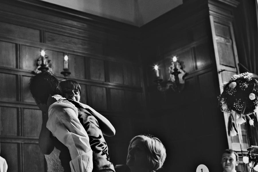 an emotional wedding image by Elliot w patching photography