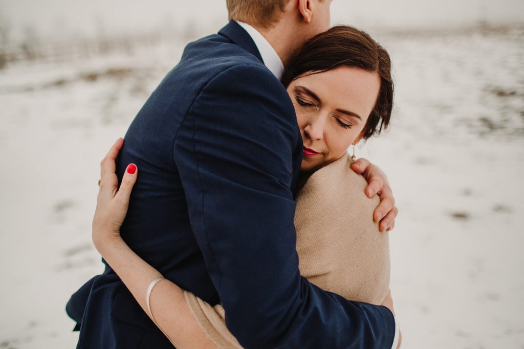 a snowy wedding at Dodford manor by Elliot patching