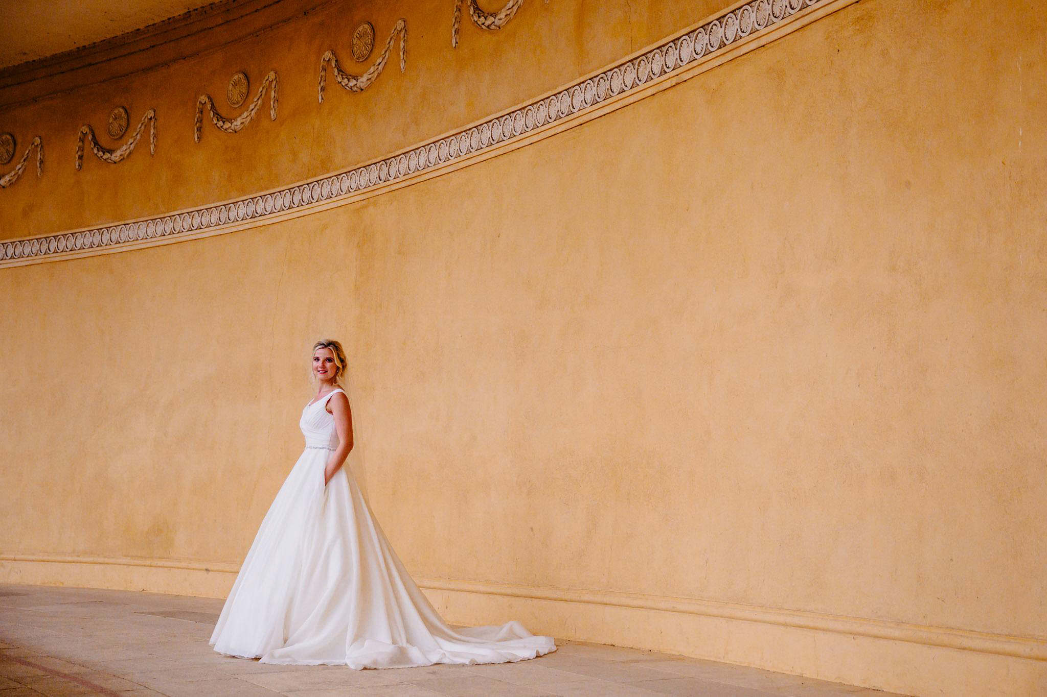 a stunning bridal portrait by Elliot w patching