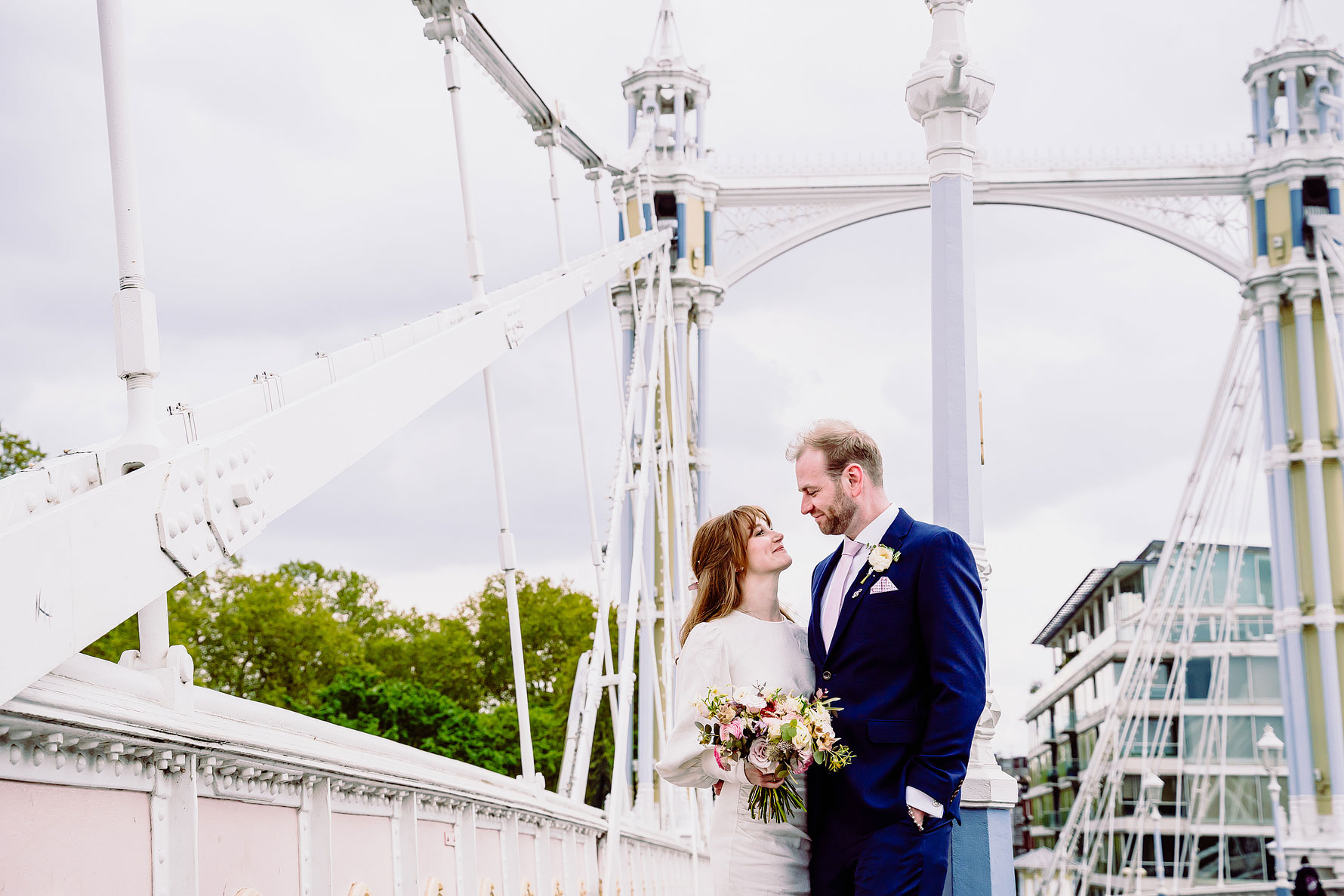 wedding photography on Putney Bridge