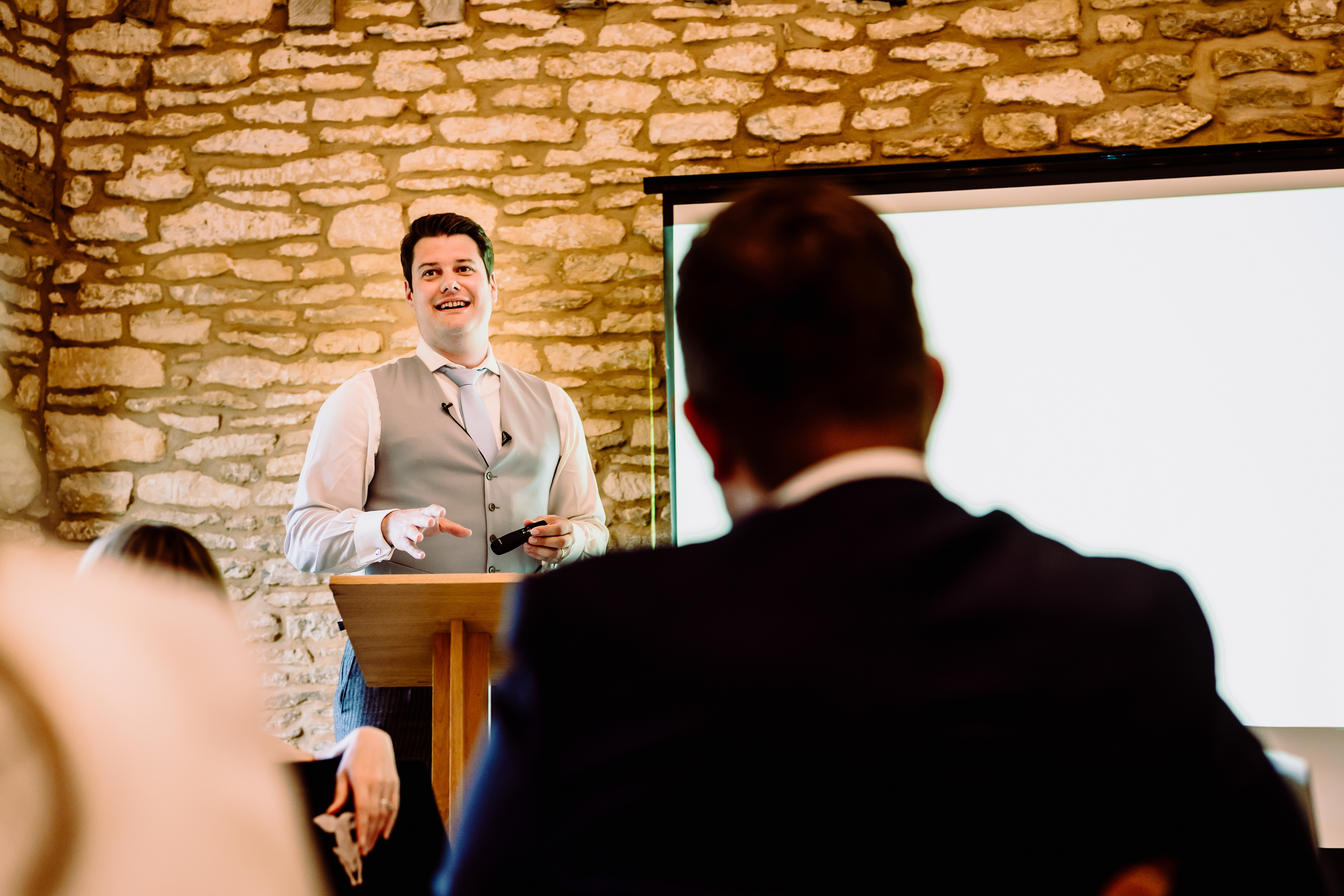 a bestman delivering his speech