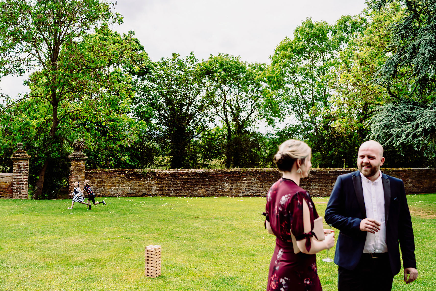 children playing at a wedding