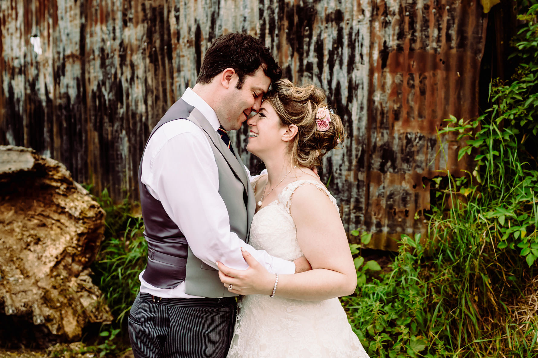 relaxed wedding photography by elliot w patching