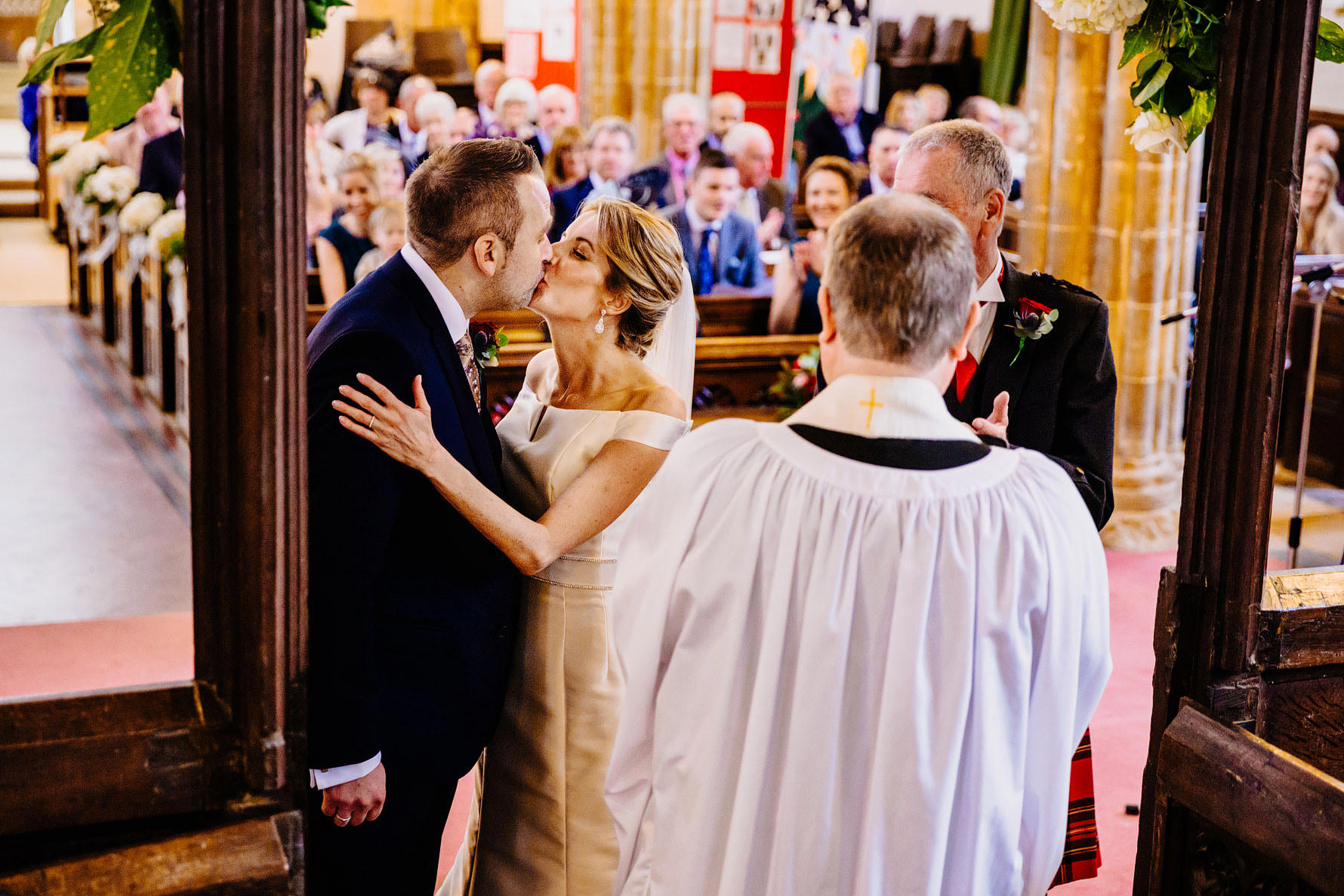 wedding photograpy at sulgrave manor by elliot w patching photography